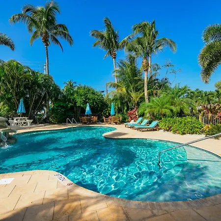 Tropical Breeze Resort-3